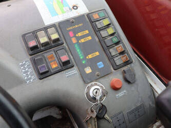 2004-weidemann-5006-d81-46770754