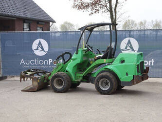 2015-avant-m745-46770769