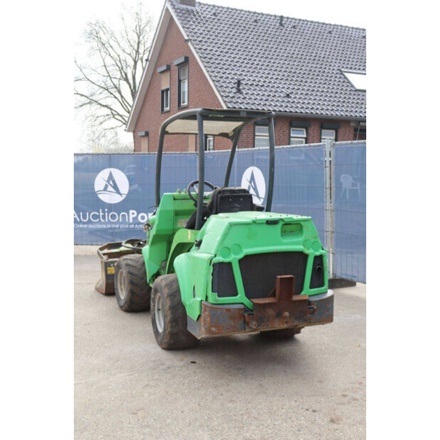 2015 Avant M745-46770770