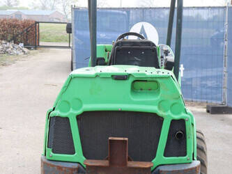 2015-avant-m745-46770771