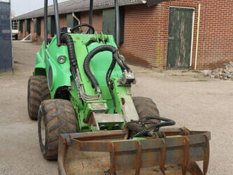 2015-avant-m745-46770773