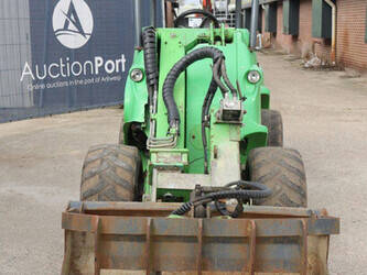 2015-avant-m745-46770774