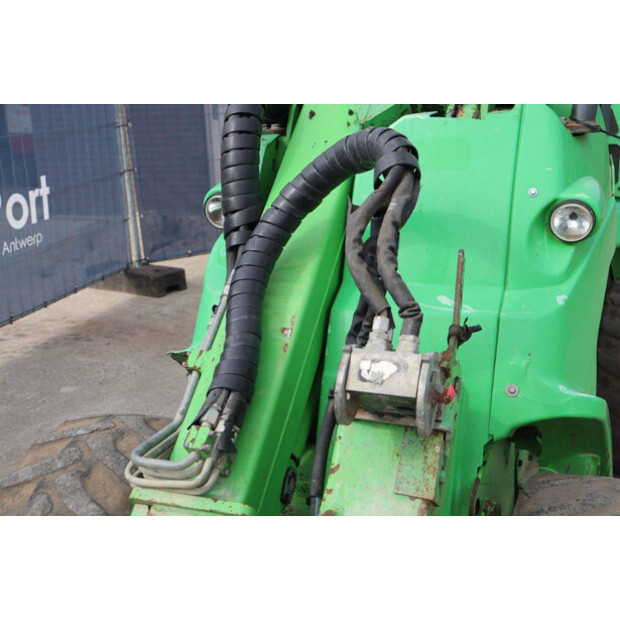 2015 Avant M745-46770778