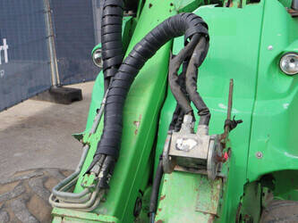 2015-avant-m745-46770778