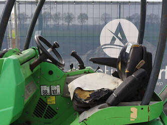 2015-avant-m745-46770783