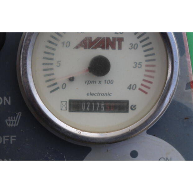 2015 Avant M745-46770788