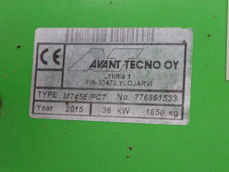 2015-avant-m745-46770791