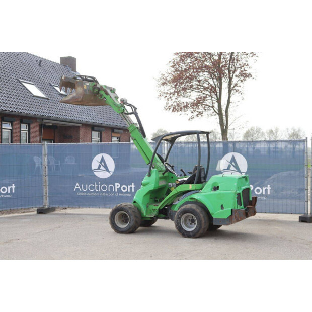 2015 Avant M745-46770794