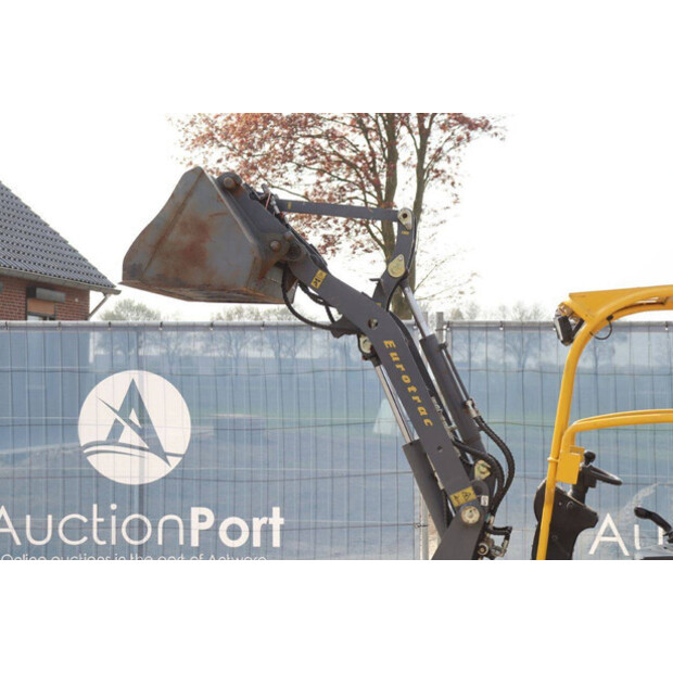 2020 Eurotrac 800/W10-46770873