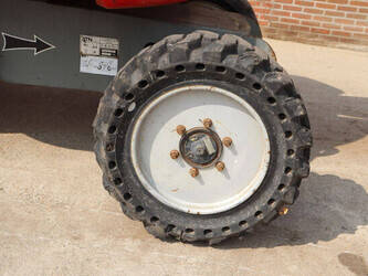 2011-atn-zebra-12-1445501-46770923