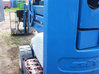 2011-nifty-hr15-nde-1445515-46771228