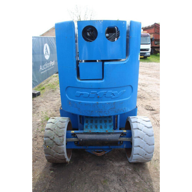 2011 NIFTY HR15 NDE-46771229