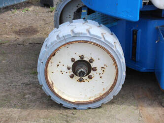 2011-nifty-hr15-nde-1445515-46771231