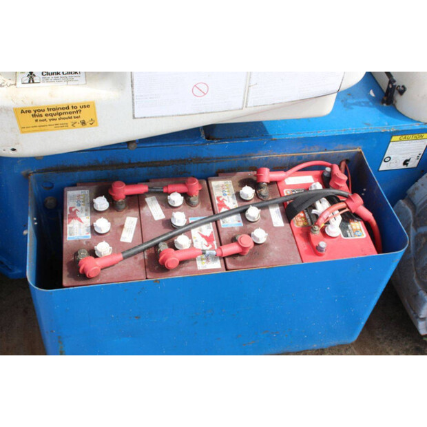 2011 NIFTY HR15 NDE-46771235