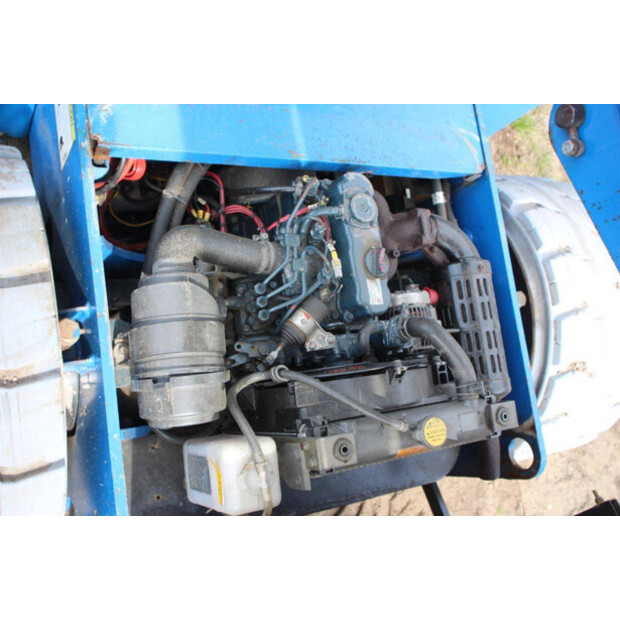 2011 NIFTY HR15 NDE-46771236