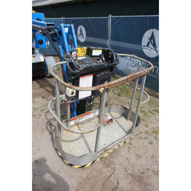 2011 NIFTY HR15 NDE-46771245