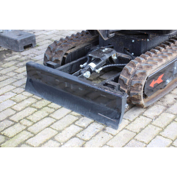 2025 فيك سيك VC18FL-46771323