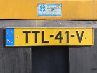 1986-ahlmann-az9-46771483