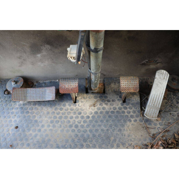 1986 Ahlmann AZ9-46771498