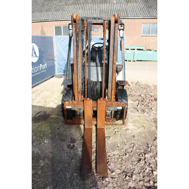 2003 يال GLP40LJ-46771741