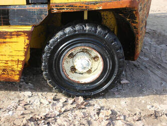 2003-yale-glp40lj-1445537-46771749