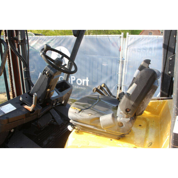 2003 يال GLP40LJ-46771754