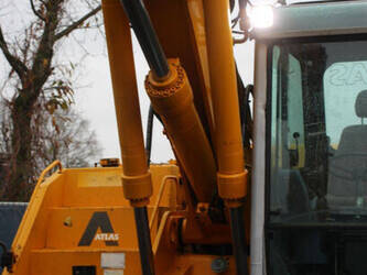 2000-atlas-1404-1445544-46771909