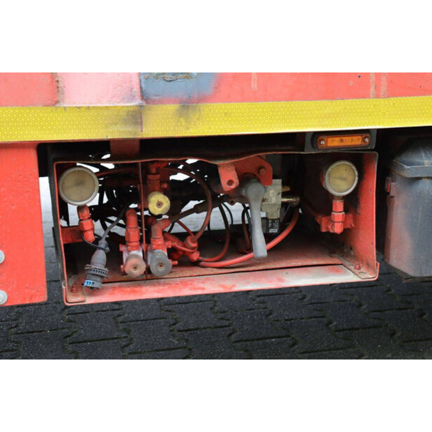 2002 بروشيس E-2190/27-46771952