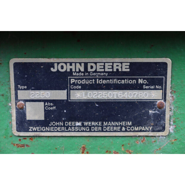 1998 JOHN DEERE 2250-46771989