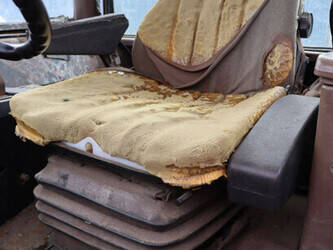 1998-john-deere-2250-46771994