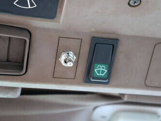 1998-john-deere-2250-46772013