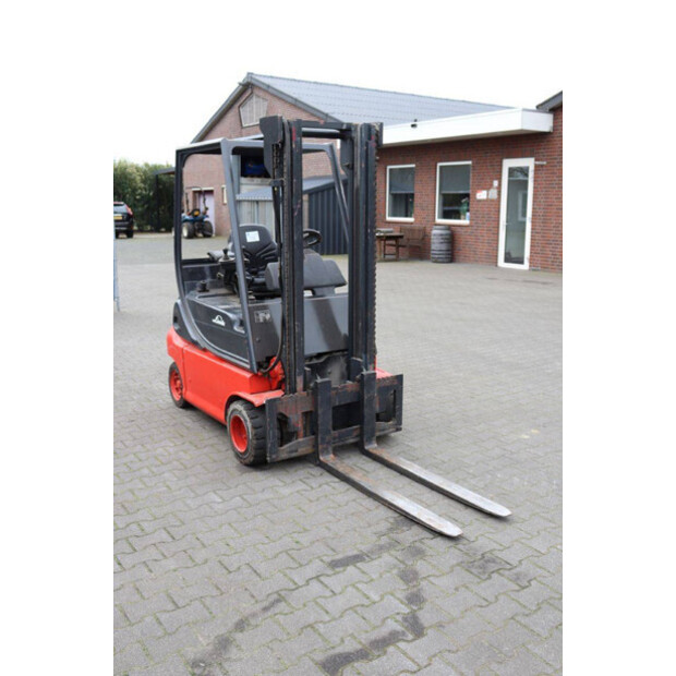 1999 Linde E18P-02-46772020