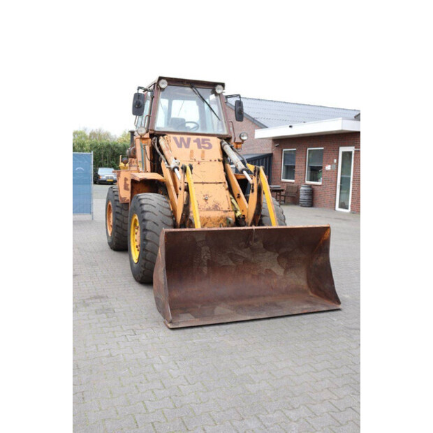 1989 كاس W15-46772097