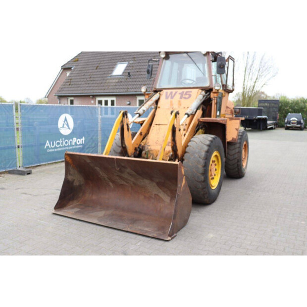 1989 كاس W15-46772101