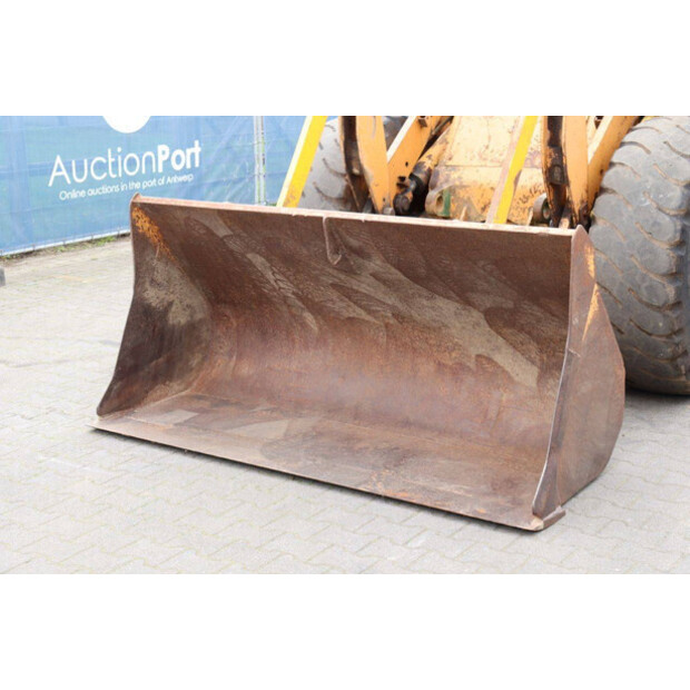 1989 كاس W15-46772102