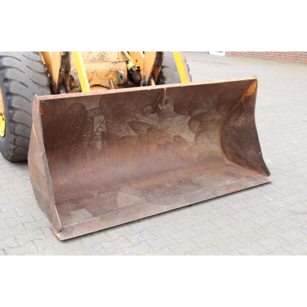 1989 كاس W15-46772104