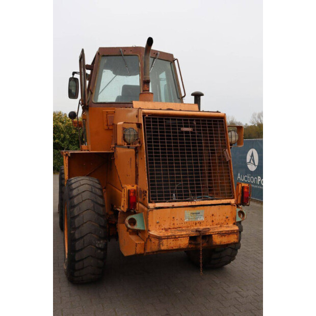 1989 كاس W15-46772108