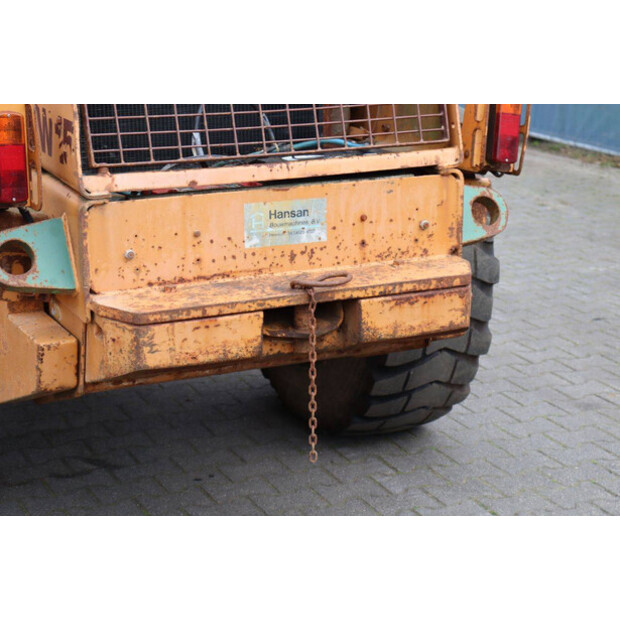 1989 كاس W15-46772112