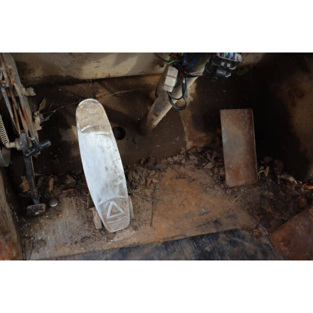 1989 كاس W15-46772121