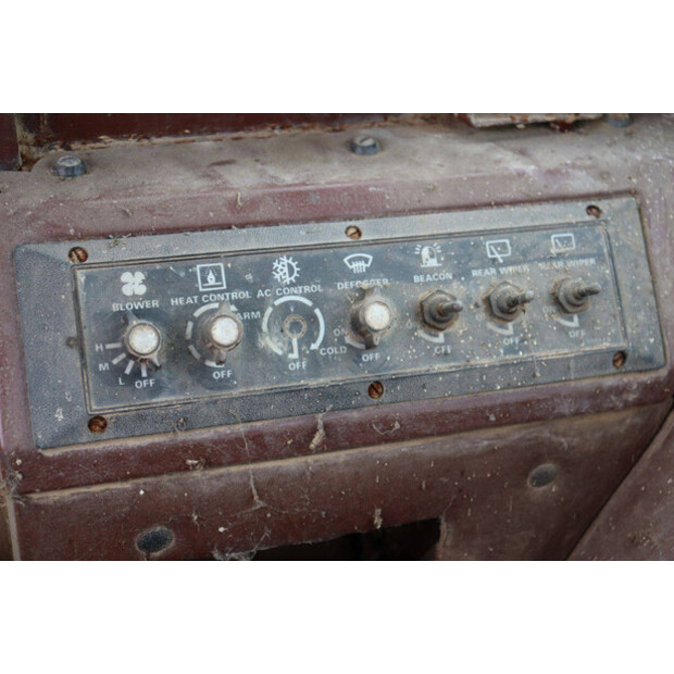 1989 كاس W15-46772125