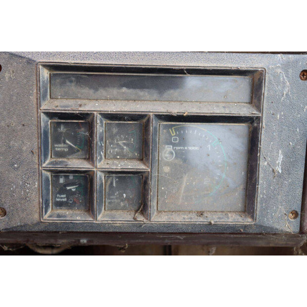 1989 كاس W15-46772128