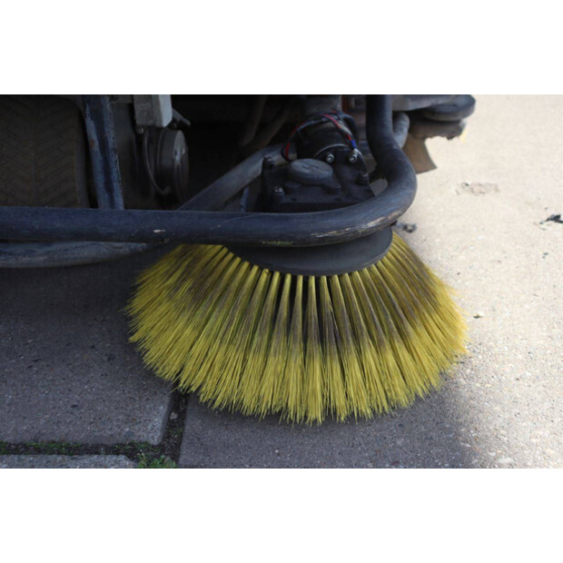 2014 Karcher B250R-46772322