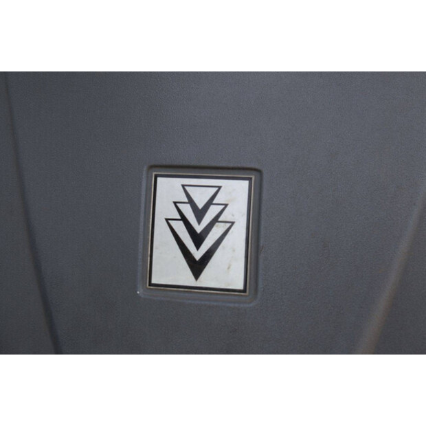 2014 Karcher B250R-46772325