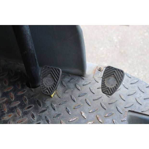 2014 Karcher B250R-46772335