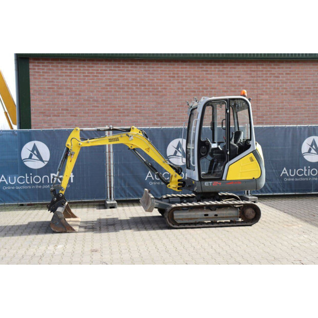 2017 Neuson ET24-46772353
