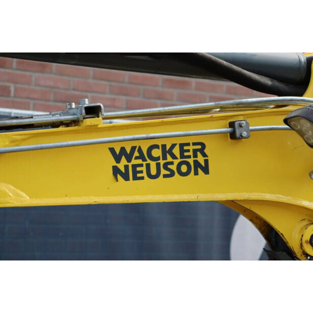 2017 Neuson ET24-46772370