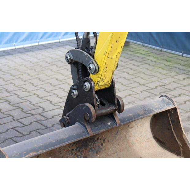 2017 Neuson ET24-46772374