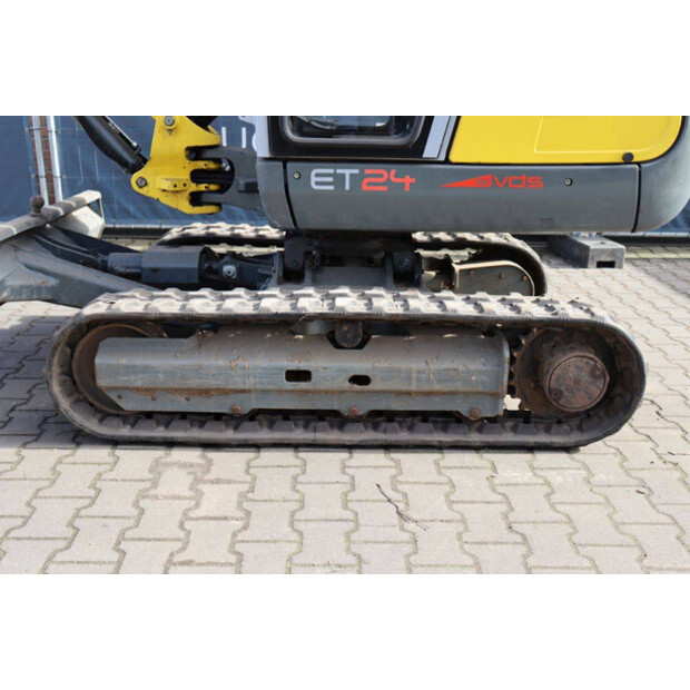 2017 Neuson ET24-46772377