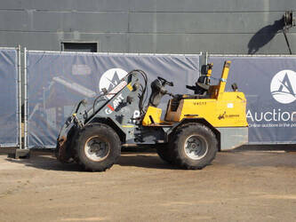 Image for WHEEL LOADERS 2005 GiANT V451T