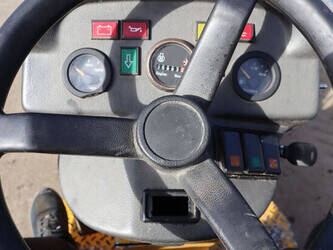 2005-giant-v451t-1445563-46772563